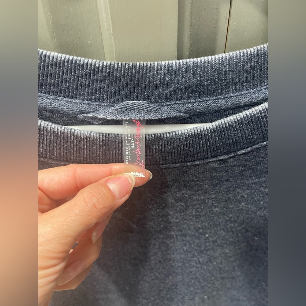 NWT Free People Sweater - Picture 3 of 4